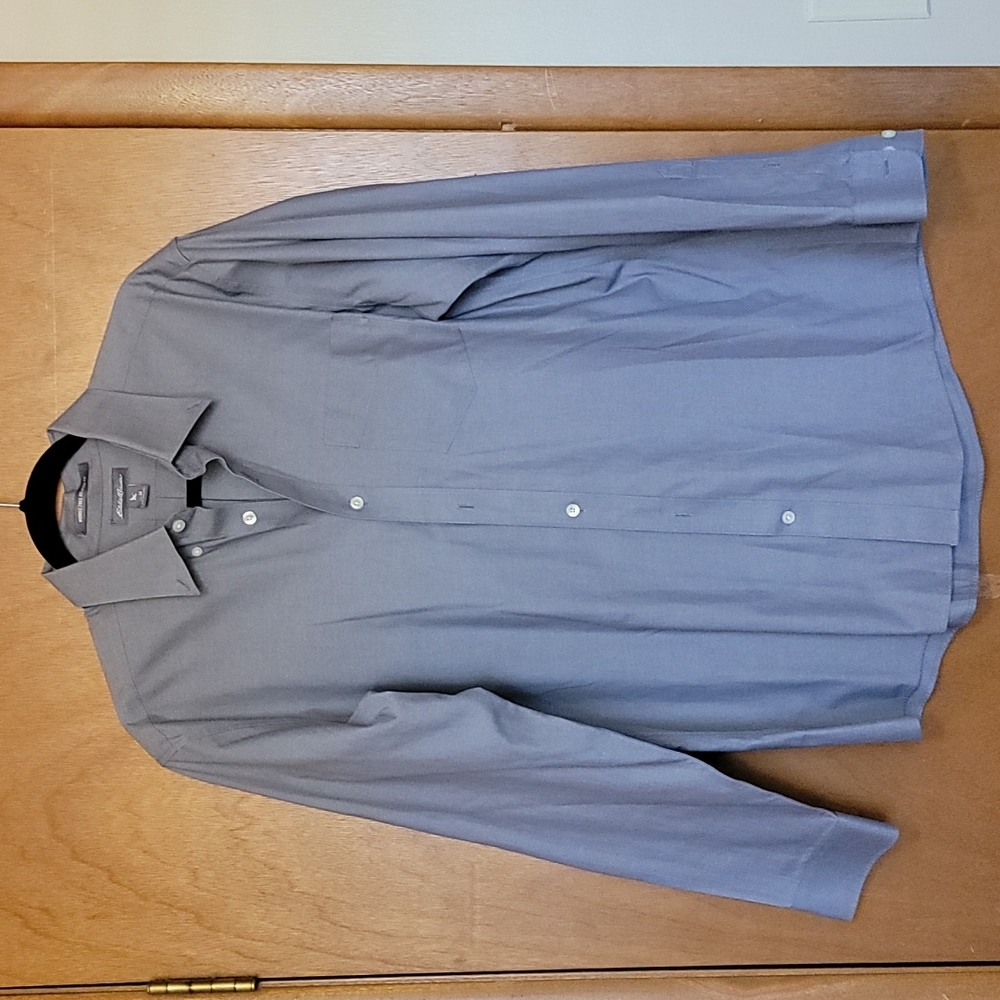 Eddie Bauer Wrinkle Free Relaxed Fit Button Down